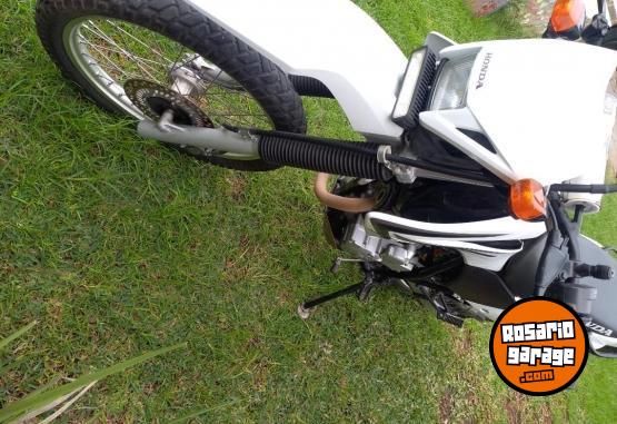 Motos - Honda Xr 250 tornado 2017 Nafta 26000Km - En Venta