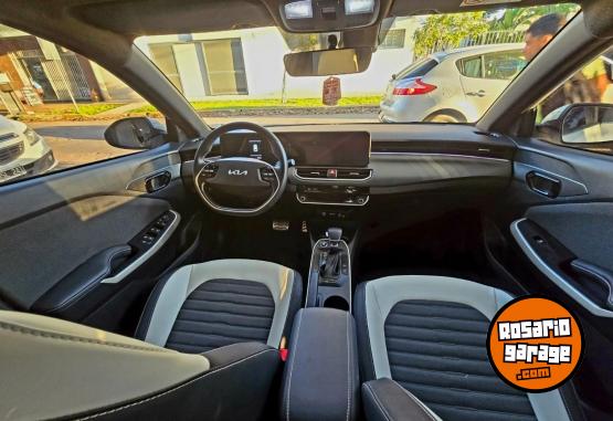 Autos - Kia K3 GT LINE CROSS 2025 Nafta 4000Km - En Venta