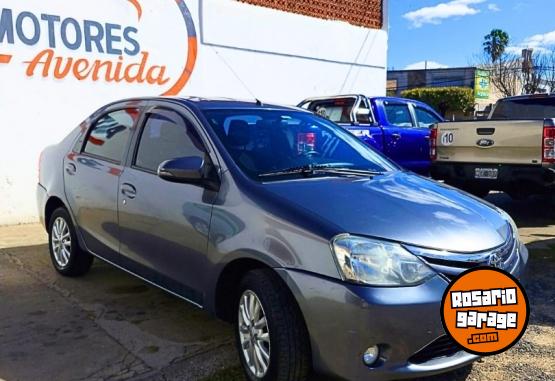 Autos - Toyota ETIOS XLS 2014 Nafta 158230Km - En Venta