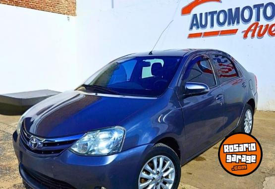 Autos - Toyota ETIOS XLS 2014 Nafta 158230Km - En Venta