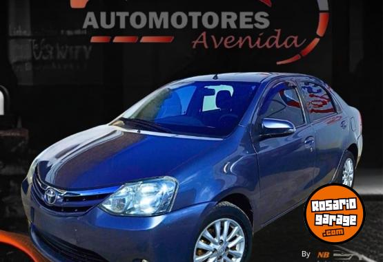 Autos - Toyota ETIOS XLS 2014 Nafta 158230Km - En Venta