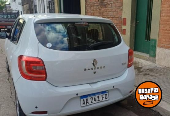 Autos - Renault sandero privilege 2016 GNC 115000Km - En Venta