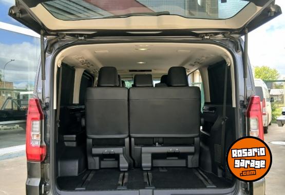 Utilitarios - Toyota Hiace Wagon 6AT 2022 Diesel 89000Km - En Venta