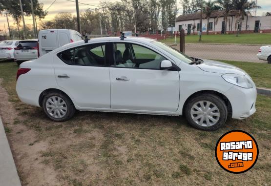 Autos - Nissan VERSA 2014 Nafta 86000Km - En Venta