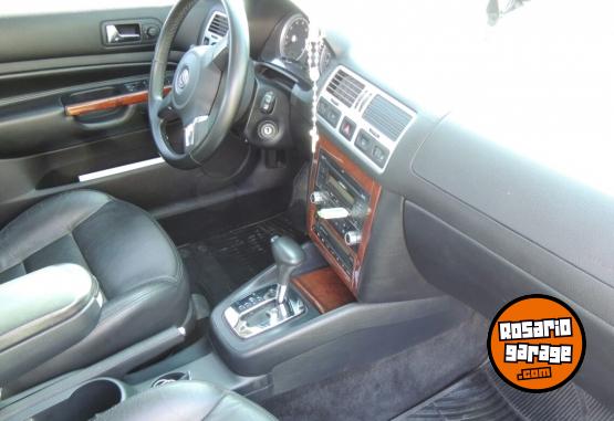 Autos - Volkswagen Bora 2011 Nafta 176000Km - En Venta