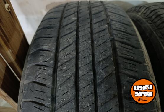 Accesorios para Autos - Cubiertas Bridgestone 265/65/17 - En Venta