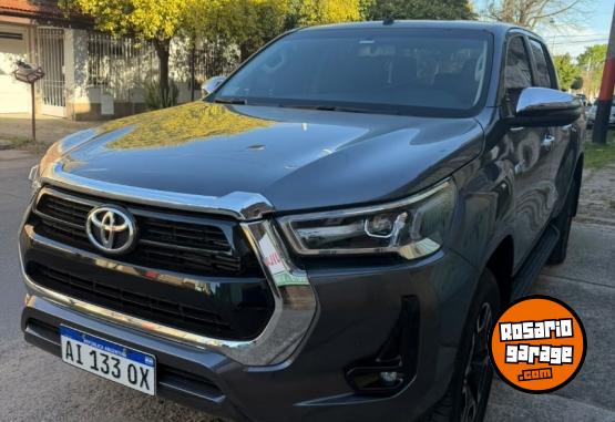 Camionetas - Toyota HILUX 4X4 SRX 4X4 AUTOMAT 2026 Diesel 6500Km - En Venta
