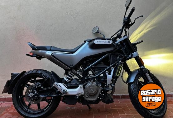 Motos - Husqvarna svartpilen 200 2022 Nafta 10000Km - En Venta