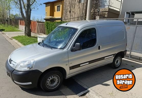 Utilitarios - Peugeot Partner Confort 2015 Diesel 109000Km - En Venta
