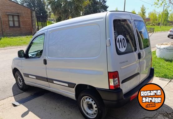 Utilitarios - Peugeot Partner Confort 2015 Diesel 109000Km - En Venta