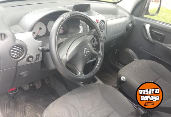 Utilitarios - Citroen Berlingo xtr 2015 Nafta 68000Km - En Venta