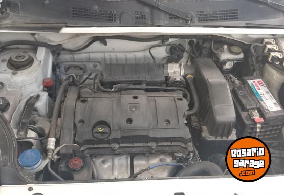 Utilitarios - Citroen Berlingo xtr 2015 Nafta 68000Km - En Venta