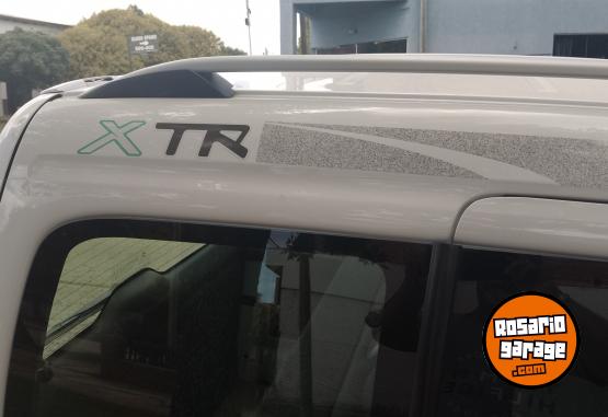 Utilitarios - Citroen Berlingo xtr 2015 Nafta 68000Km - En Venta