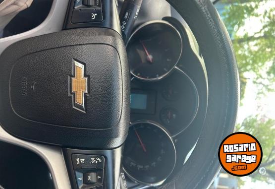 Autos - Chevrolet Cruze LTZ 1.8 5 p 2014 Nafta 142000Km - En Venta