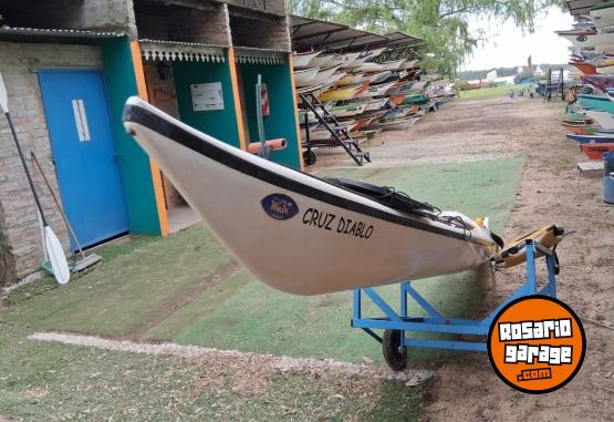 Deportes Náuticos - Kayak Simple Astillero Weir Cruz Diablo con percha. - En Venta