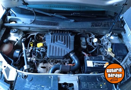 Autos - Renault Nuevo Logan 2015 2015 GNC 150000Km - En Venta