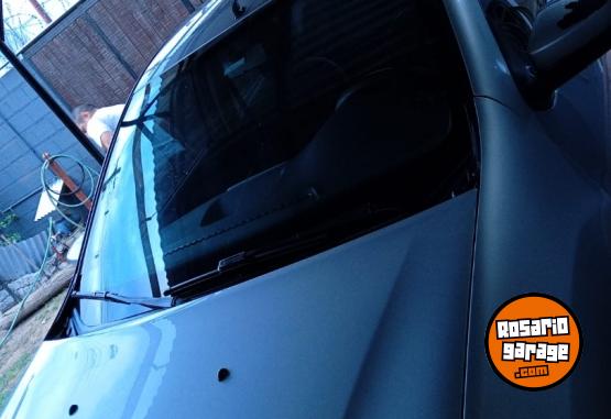 Autos - Renault Nuevo Logan 2015 2015 GNC 150000Km - En Venta