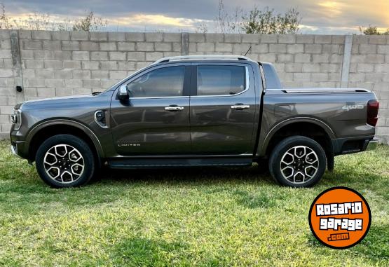 Camionetas - Ford Ranger V6 LTD Plus 2024 Diesel 42000Km - En Venta