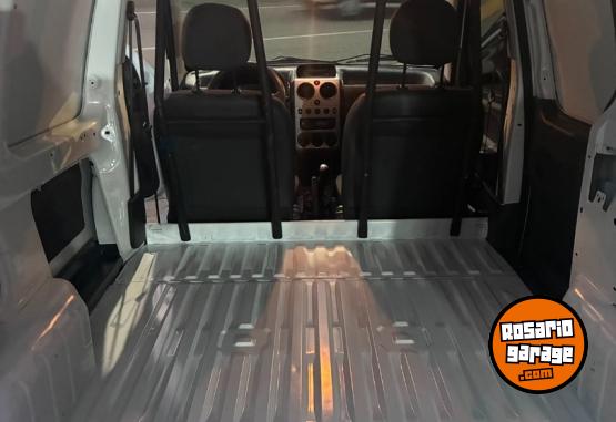 Utilitarios - Citroen Berlingo Furgon HDI 2023 Diesel 30500Km - En Venta