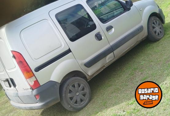 Utilitarios - Renault Kangoo 2011 Diesel 290000Km - En Venta