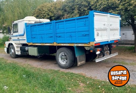 Camiones y Gr�as - Vendo o permuto por camioneta de mi inter�s - En Venta