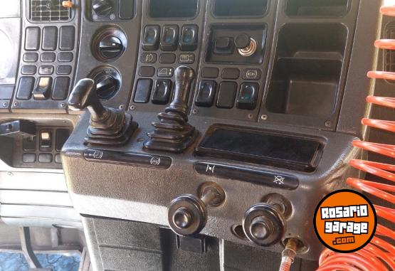 Camiones y Gr�as - Vendo o permuto por camioneta de mi inter�s - En Venta