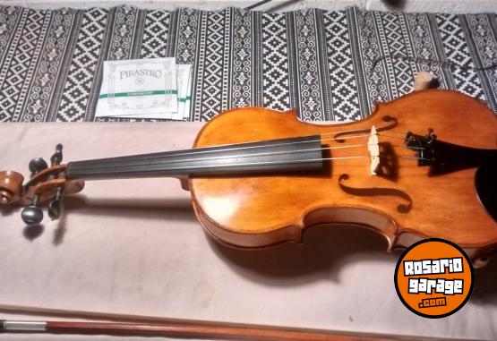Instrumentos Musicales - Viol�n 4/4 de autor con arco y estuche. - En Venta