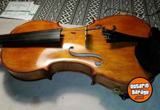 Instrumentos Musicales - Viol�n 4/4 de autor con arco y estuche. - En Venta