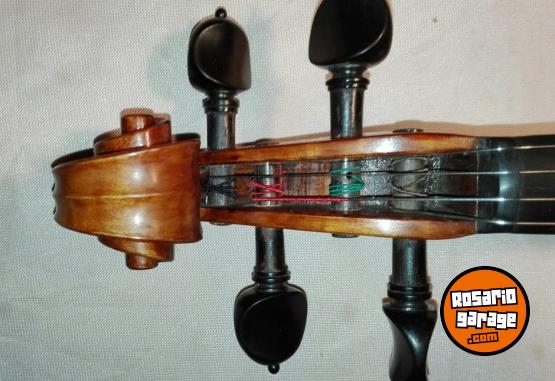 Instrumentos Musicales - Viol�n 4/4 de autor con arco y estuche. - En Venta