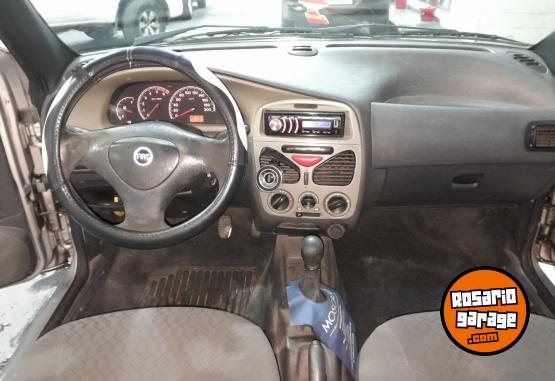 Autos - Fiat Siena 2006 Diesel 491000Km - En Venta