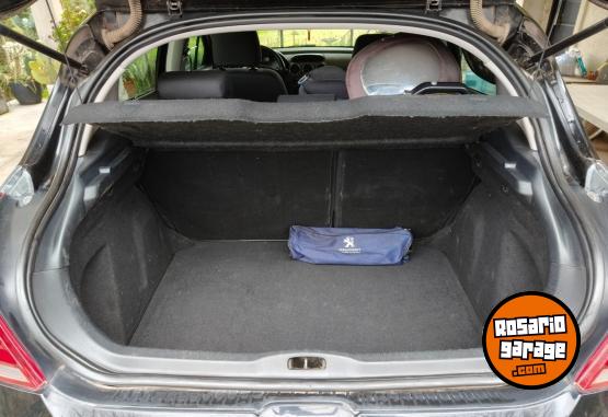 Autos - Peugeot 308 2016 Nafta 121000Km - En Venta