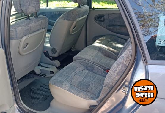 Autos - Renault Scenic 2010 Nafta 130000Km - En Venta