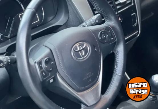 Autos - Toyota Yaris xls en garantia per 2020 Nafta 96000Km - En Venta