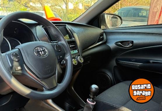 Autos - Toyota Yaris xs 2024 Nafta 25000Km - En Venta