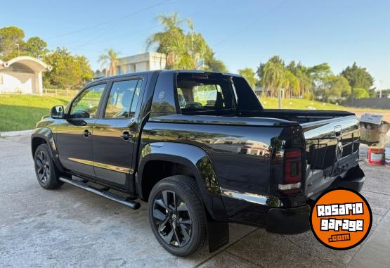 Camionetas - Volkswagen AMAROK BLACK STYLE V6 30T 2026 Diesel 29000Km - En Venta