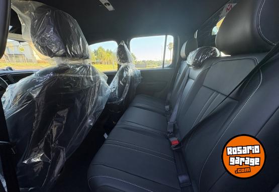 Camionetas - Volkswagen AMAROK BLACK STYLE V6 30T 2026 Diesel 29000Km - En Venta