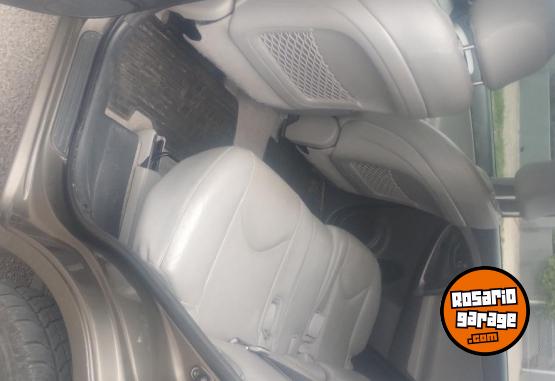 Camionetas - Toyota Rav4 2012 Nafta 125000Km - En Venta