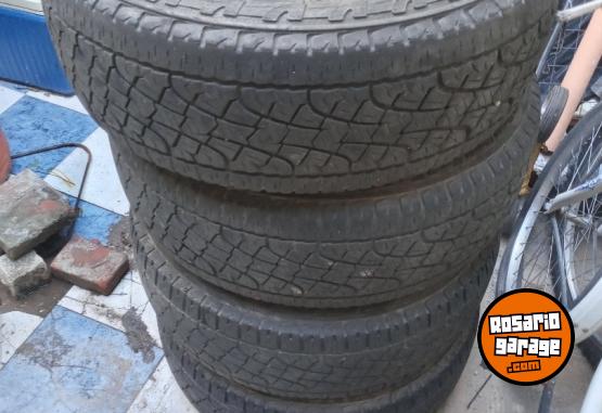 Accesorios para Autos - Cubiertas 245 65 17 - En Venta