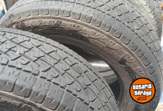 Accesorios para Autos - Cubiertas 245 65 17 - En Venta