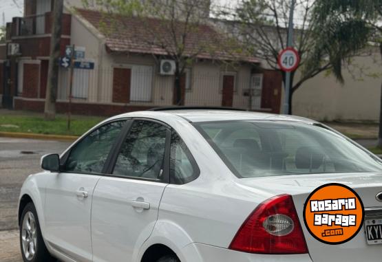 Autos - Ford Focus ghia cuero manual 2012 Nafta 163000Km - En Venta