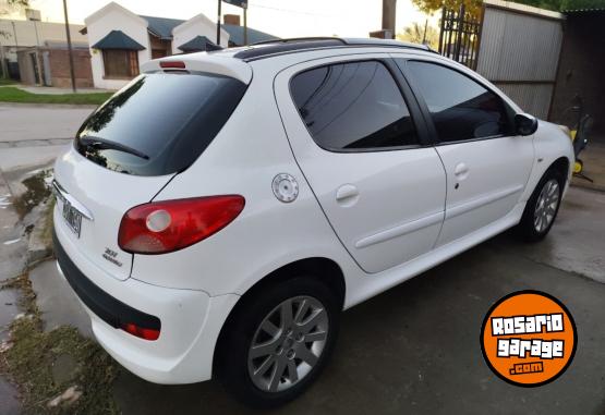 Autos - Peugeot 207 XT 2011 Nafta 140000Km - En Venta