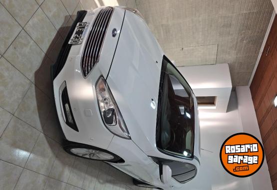 Autos - Ford Ford focus titanium 2016 Nafta 130000Km - En Venta