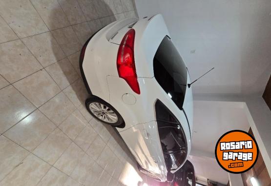 Autos - Ford Ford focus titanium 2016 Nafta 130000Km - En Venta