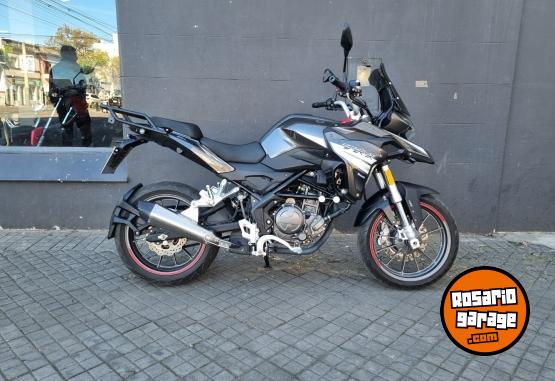 Motos - Benelli TRK 251 2025 Nafta 1090Km - En Venta