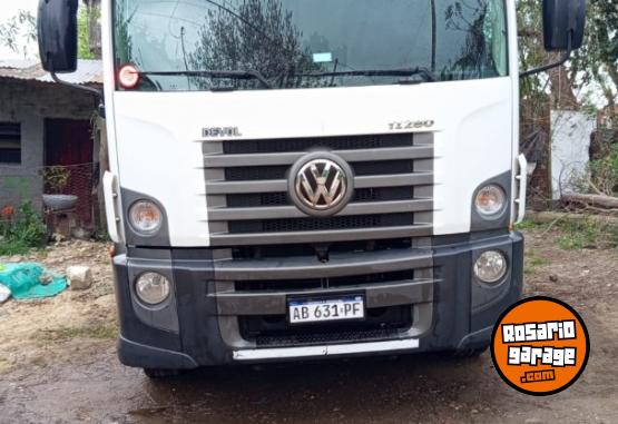 Camiones y Grúas - Camion volkswagen 17280 - En Venta