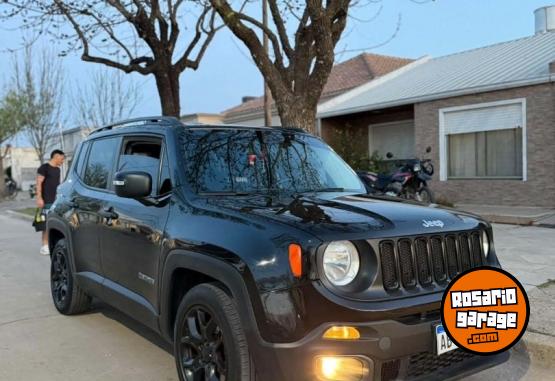 Camionetas - Jeep RENEGADE SPORT 2017 Nafta 65000Km - En Venta