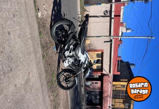 Motos - Bajaj Rouser 2026 Nafta 1000Km - En Venta