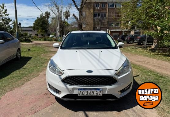 Autos - Ford Focus SE Plus 2018 Nafta 141000Km - En Venta