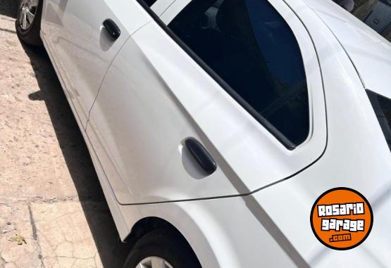 Autos - Chevrolet Prisma LT 2015 GNC 180000Km - En Venta