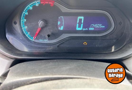 Autos - Chevrolet Prisma LT 2015 GNC 180000Km - En Venta